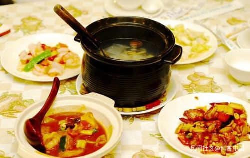 先喝汤还是先吃菜？吃饭顺序竟然决定你的体重和健康！