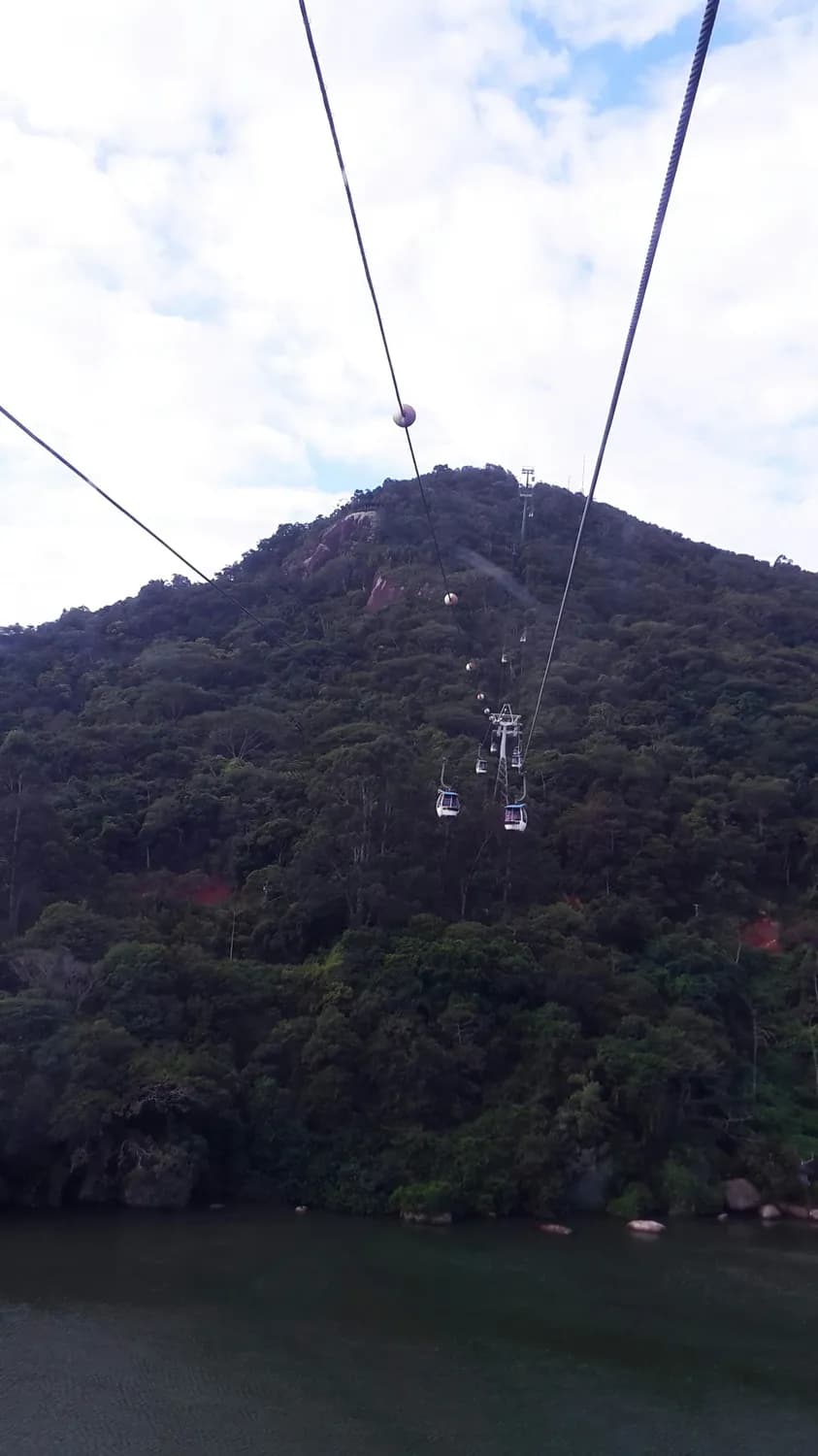 龙岩冠豸山机场免费巴士带你轻松游龙岩山