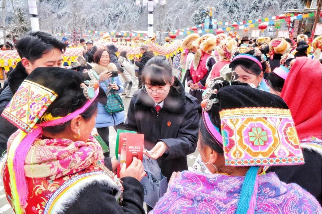 冬日普法添暖意 法治意识入民心