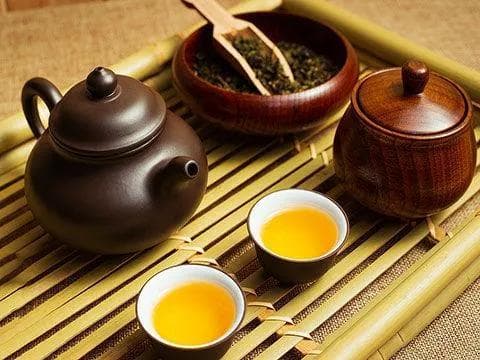 揭秘茶汤的四味：涩、鲜、苦、甜的化学来源