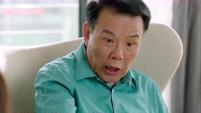 爷爷走后，大伯欺负我家，强占五间大瓦房，如今拆迁，他催我回去