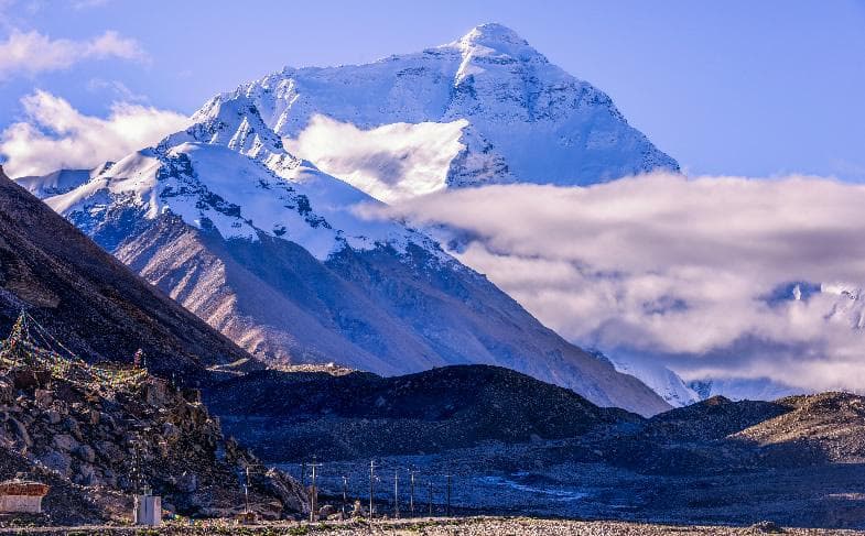 登山旅游需要准备什么东西 十大登山旅游必备物品清单