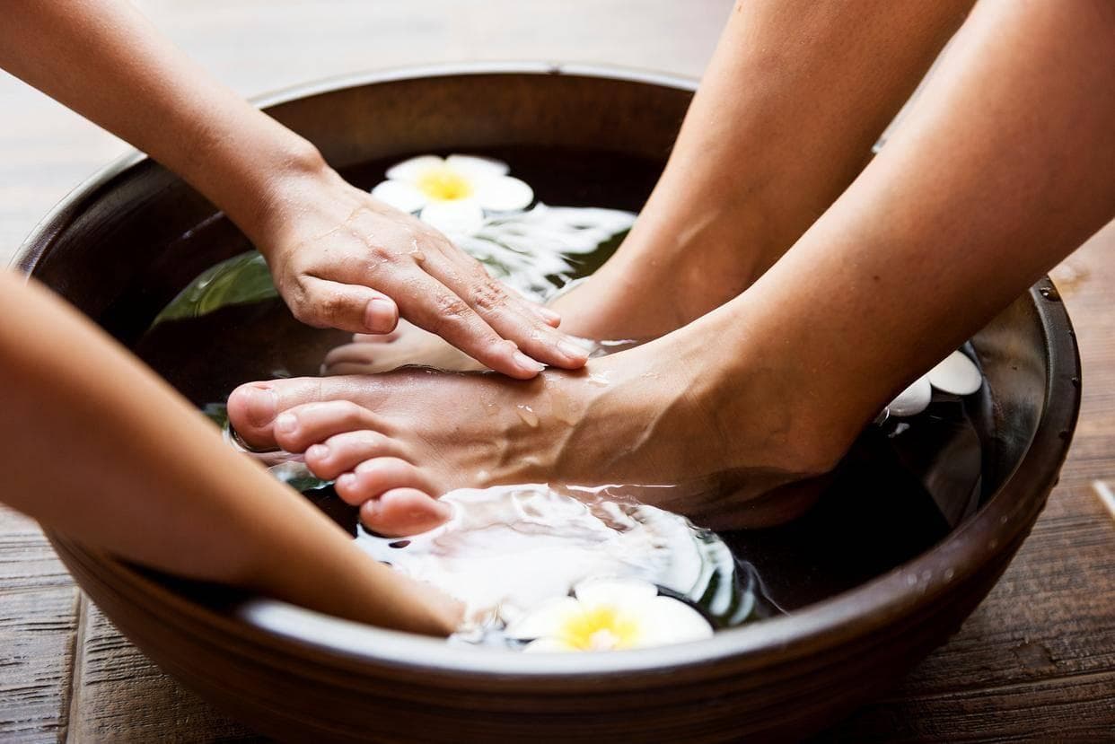 一盆热水就能祛湿！简单实用的泡脚祛湿法