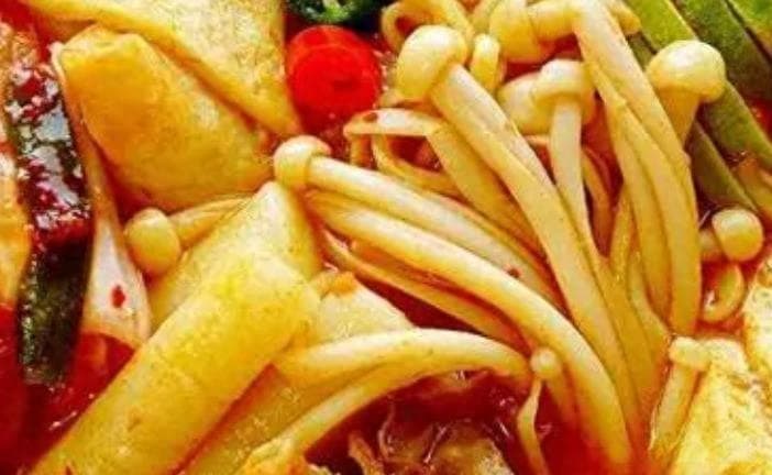 重庆麻辣烫制作教程：从历史渊源到实用技巧，详解这道山城美食