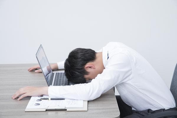 职场权益保护：如何通过法律途径维护五险一金合法权益