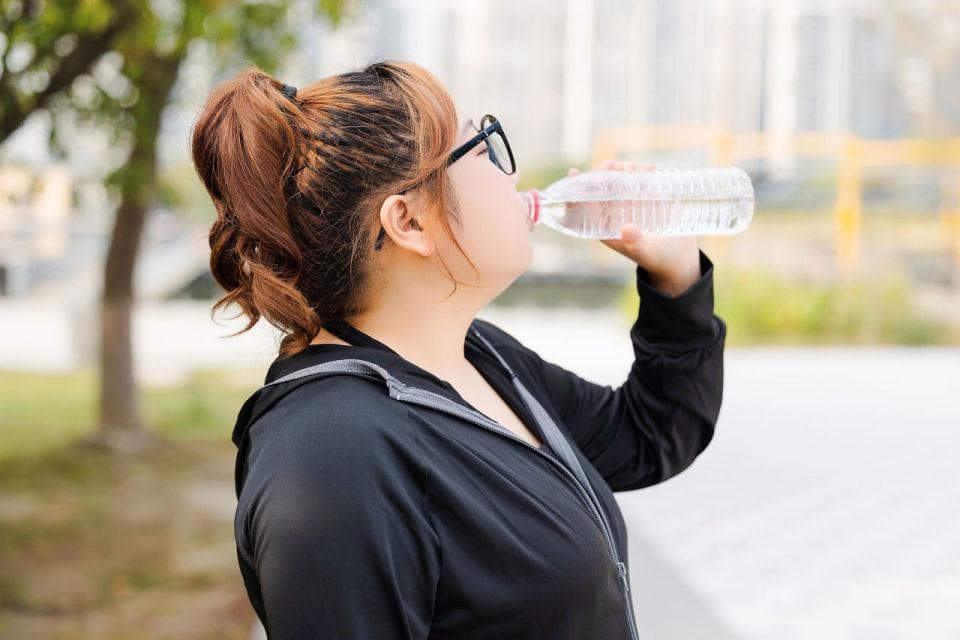 “喝水都长胖”是真的吗？健康饮水十问