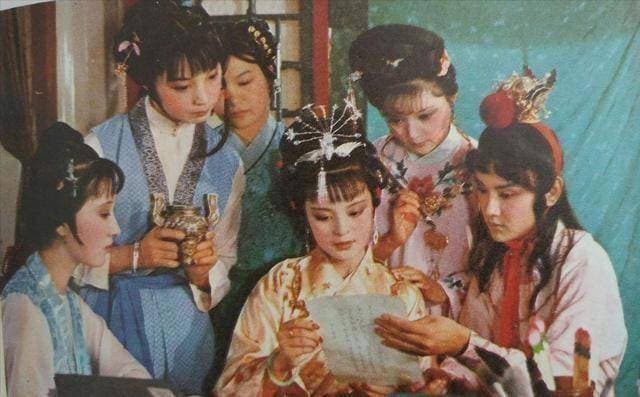 从《红楼梦》，谈谈曹雪芹的女性观
