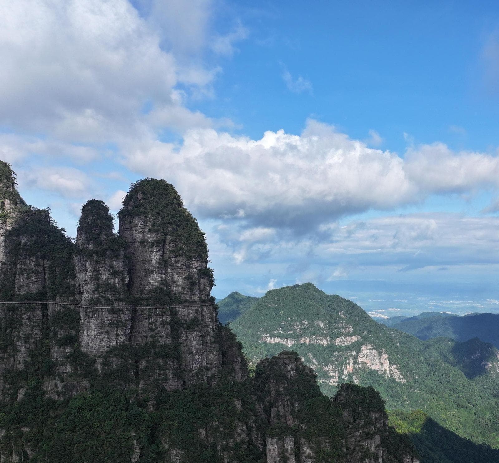 广西大瑶山盘王界景区：无障碍设施让登高不再难