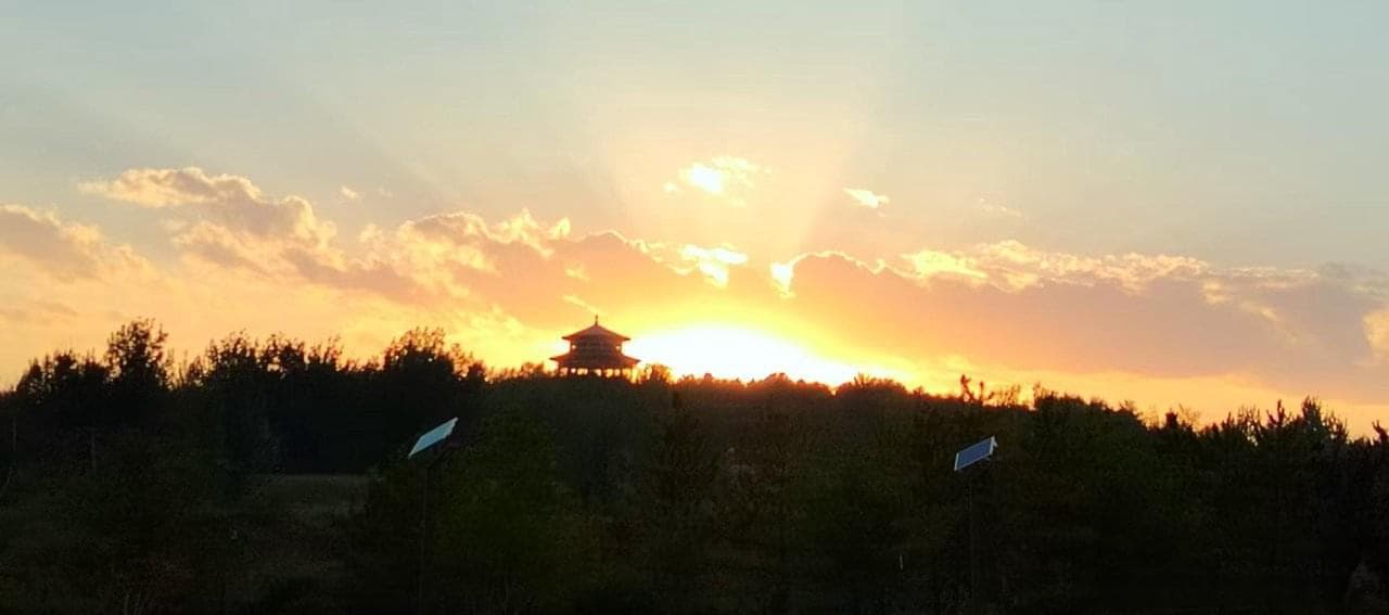 探寻自然之道的智慧——从“损有余而补不足”看宇宙的平衡法则