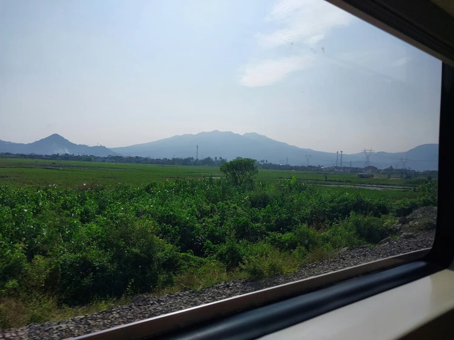杭温高铁贯通浙江八景，沿线景区限时免费游