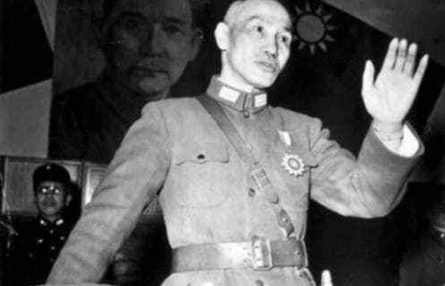 《潜伏》和《风筝》中一直提到的郑介民到底是何人？很多人不知道