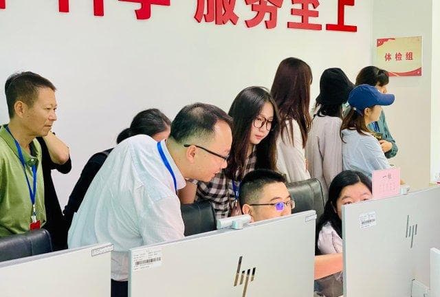云南省举办高考“录取开放日”活动：录取过程公开透明获点赞