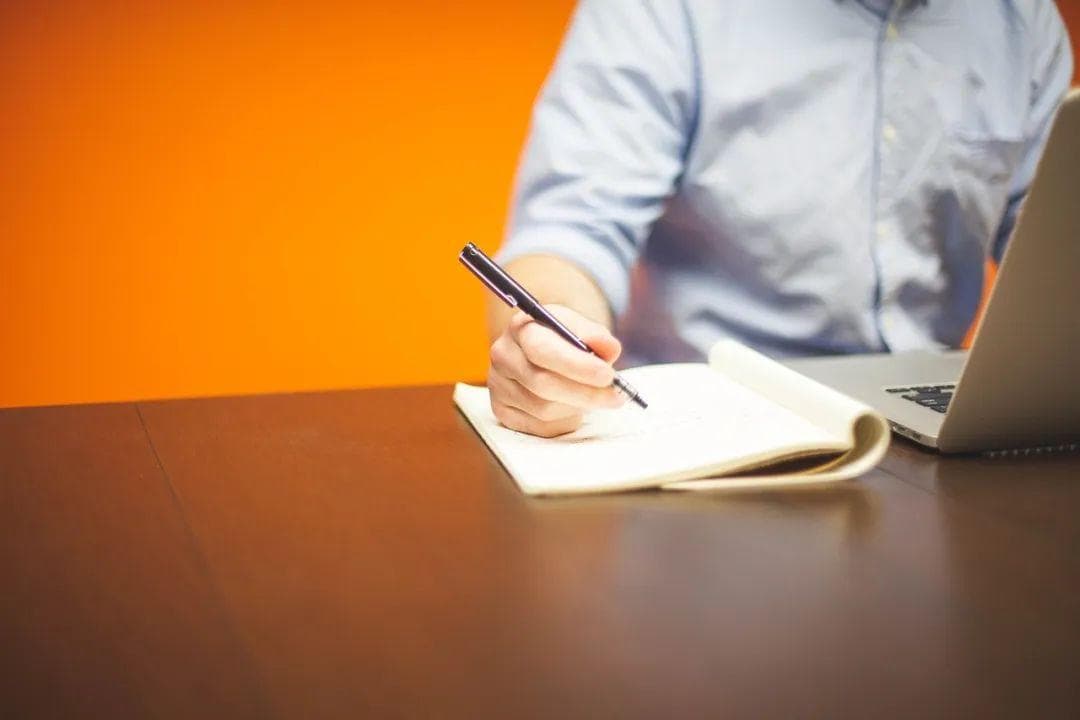 一提工作就感到紧张、焦虑？你可能是“职业紧张”
