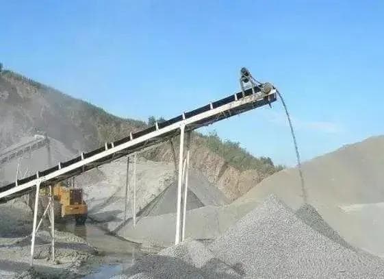 皮带跑偏调整口诀图解（15种调整方法全在这儿）