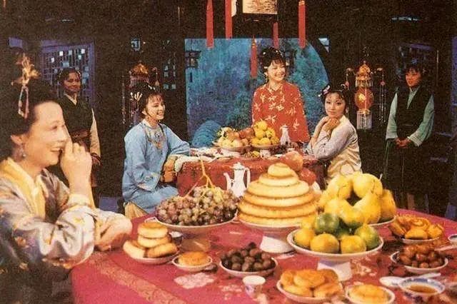 《红楼梦》里的绝世美食，终于有本书说清楚了