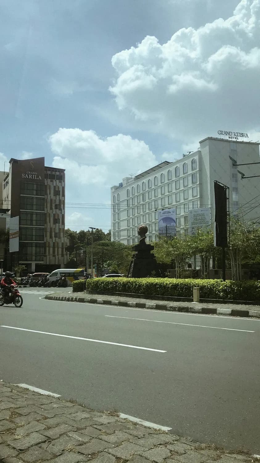 东莞九洲男科医院专家提醒：尿频患者这样调整饮食更健康