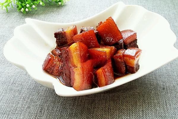12步教你做出完美红烧肉：图文详解经典做法