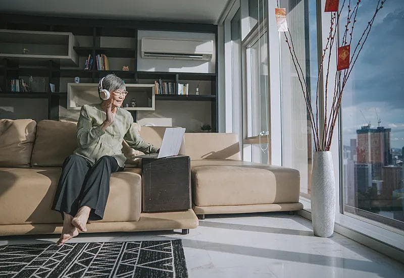 中国开启养老新蓝图，3亿人如何老有所养？