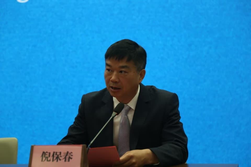 汤色清澈明亮！中国制茶大师教你四步鉴别信阳毛尖