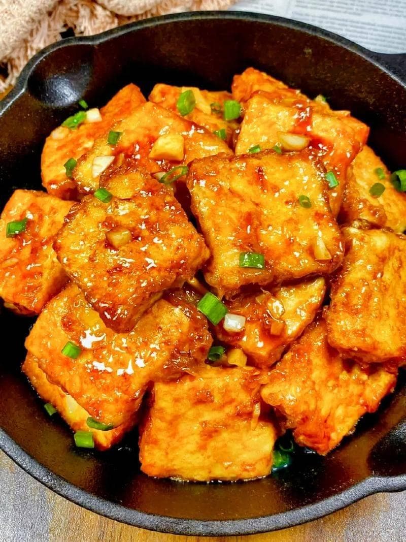 香煎豆腐：外酥里嫩的家常美味