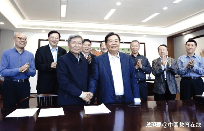 王树国任校长，首届招生100人，这所新大学有何独特之处？