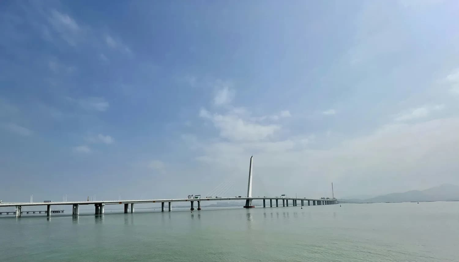 春节打卡滇池绿道：七彩云桥之旅