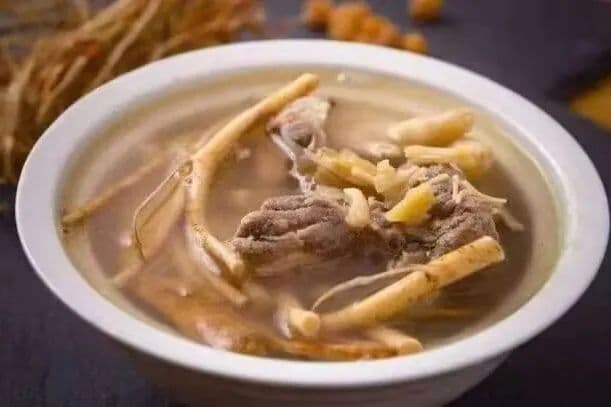 清明养好肝，“两多一少”很重要