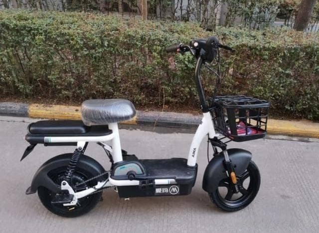 2025年电动车上牌新规：三类车型禁止上牌，两类车型限制上路