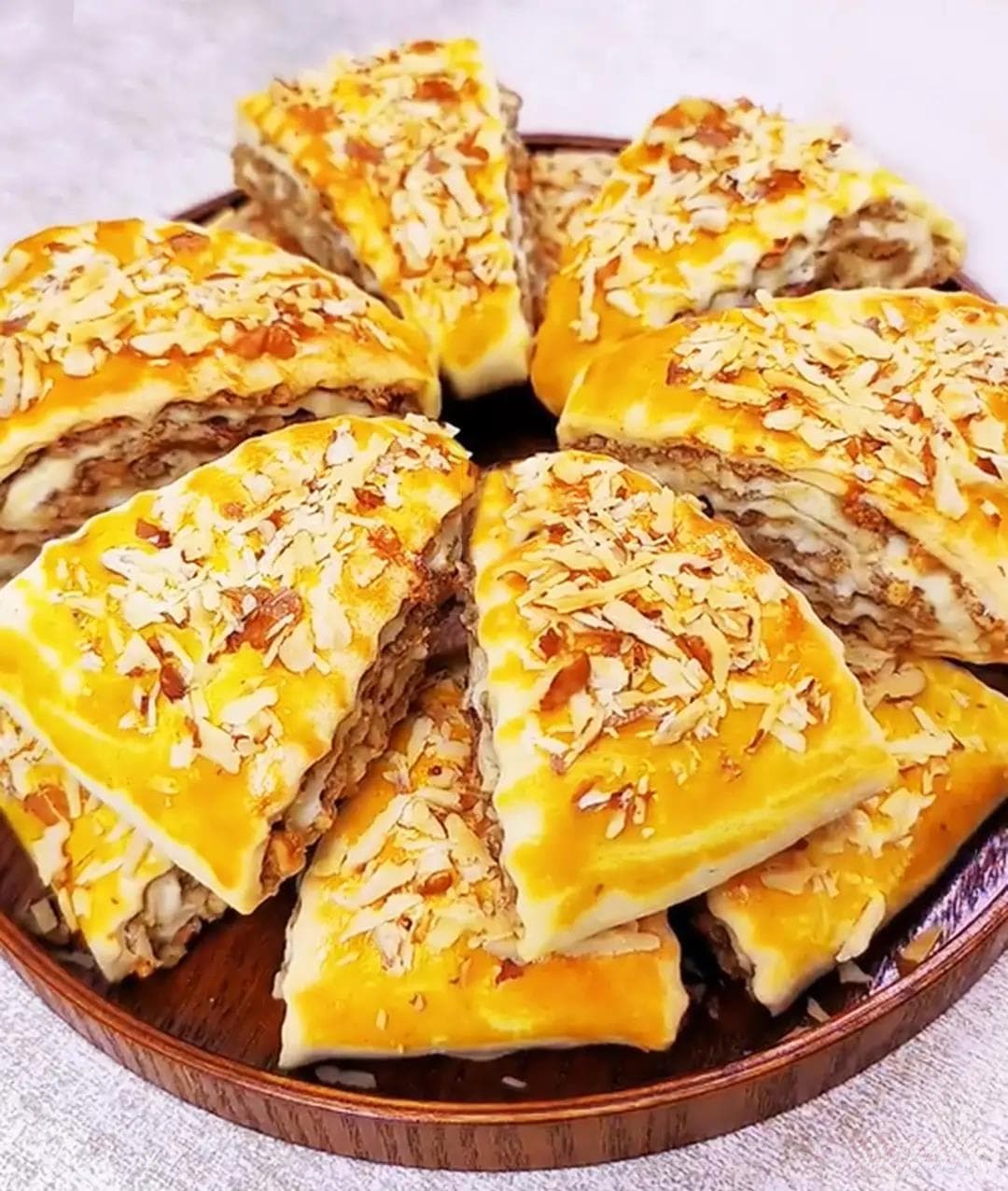 新疆三角核桃卷制作教程：酥脆可口的特色糕点