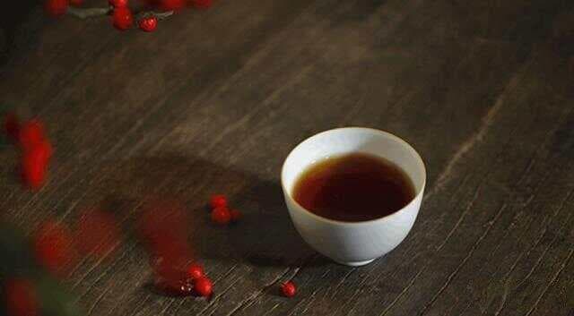 科学喝茶指南 | 一个人每天喝几杯茶才不会中毒！（附计算方法）