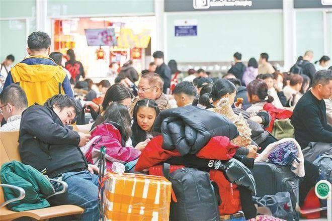 客流叠加、车票紧张，厦门铁路迎来节前客流高峰