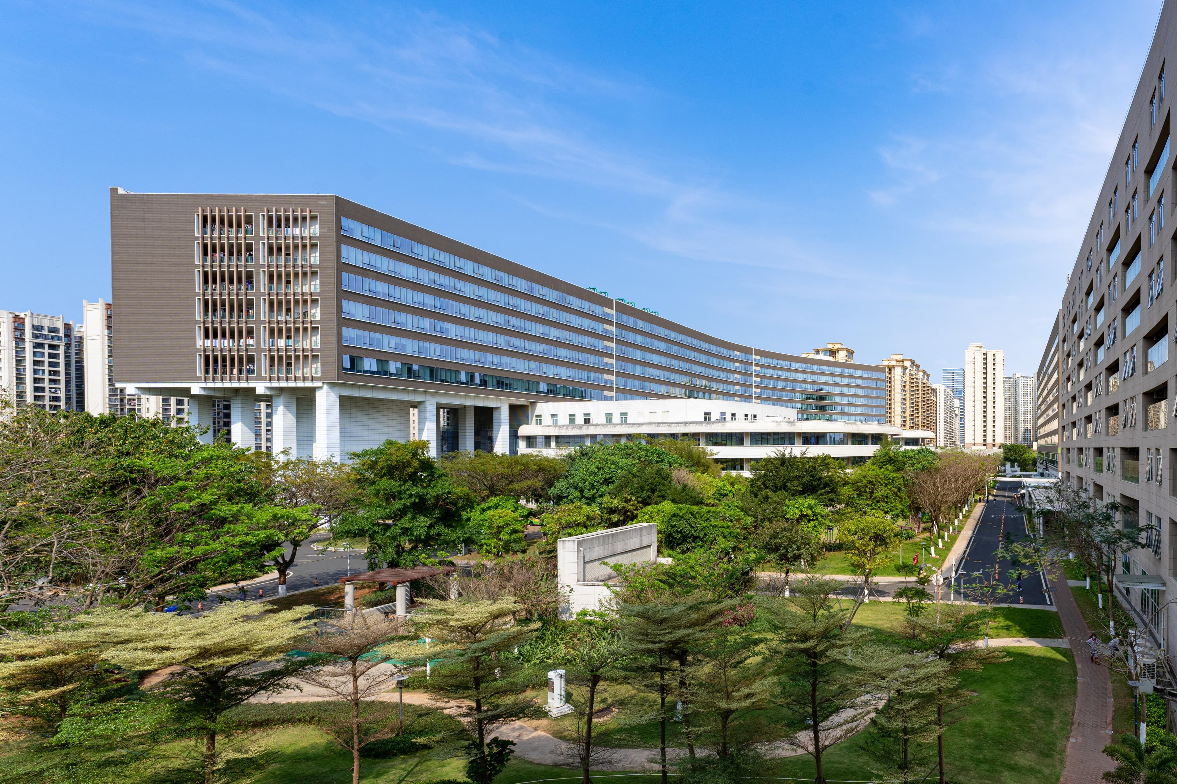着力打造"有温度"的和谐型医院——海南省肿瘤医院建院9周年综述