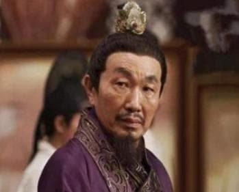 唐玄宗为何那么信任安禄山，并且相信他不会造反？