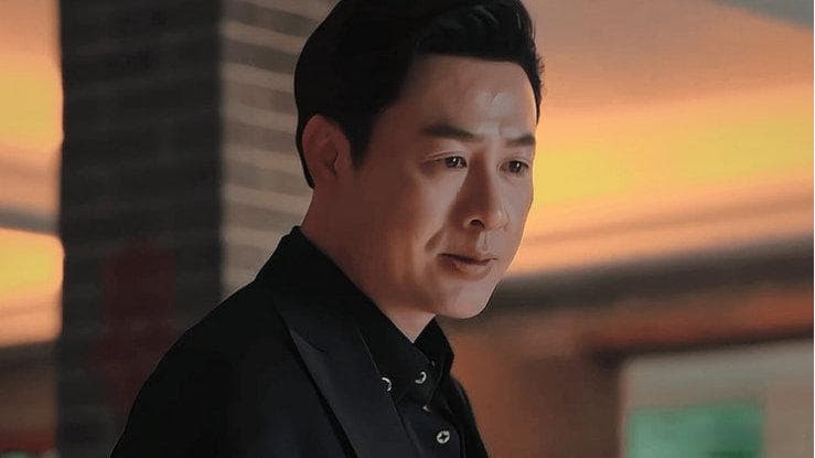 张颂文，凭借出色的演技和深刻的角色塑造，塑造了多个经典角色
