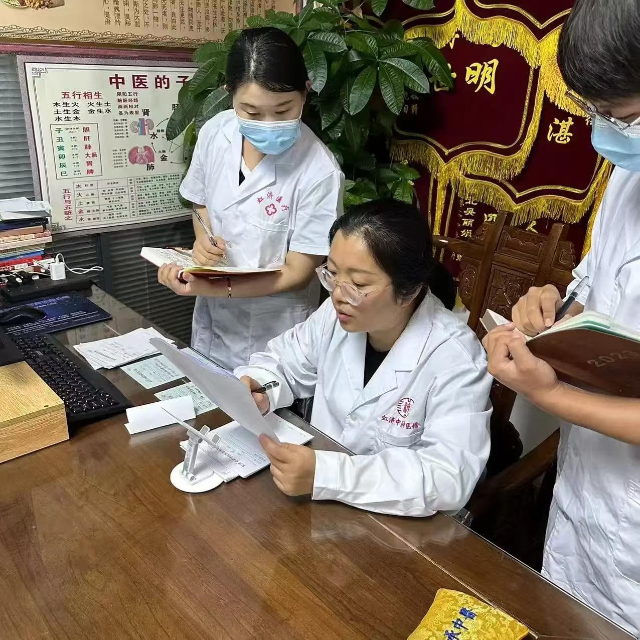 甲状腺疾病饮食指导：不同类型的甲状腺结节如何科学饮食？