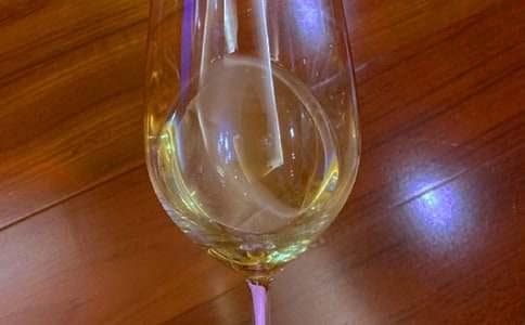 葡萄酒礼仪全攻略：从开瓶到敬酒，再到最佳饮用时间