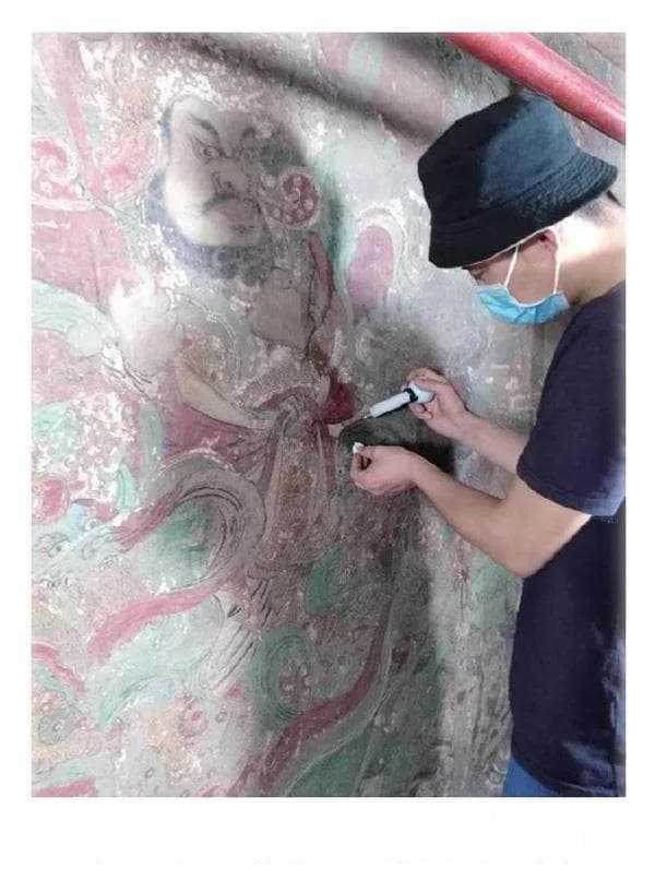 正定隆兴寺摩尼殿壁画保护纪事