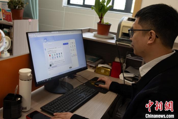 浙江一院校上线"AI辅导员" 为师生提供一站式服务