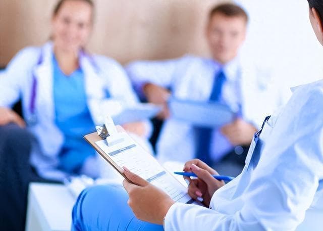 普通人看病，找主任医师最好？超实用的“挂号法则”你一定要收藏