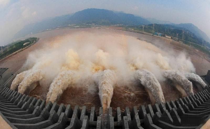三峡发电量_三峡大坝一年发电量是多少_每年收益大概能有多少？