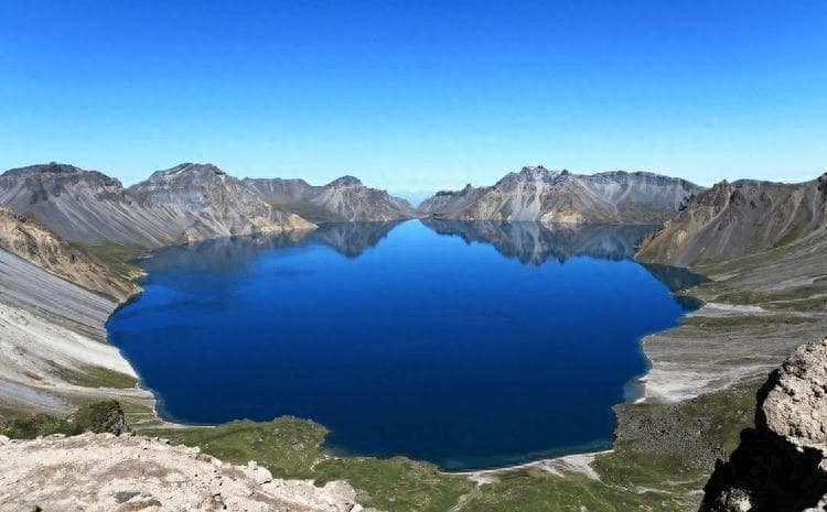 长白山天池的水只出不进，为何没有干涸？这么大一水池真没鱼？