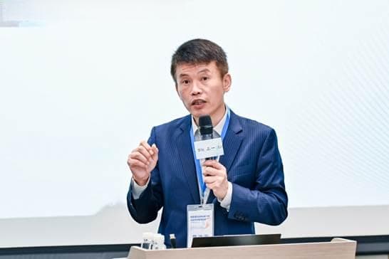 “新能源及双碳背景下的企业风险管理会议”在深成功举办