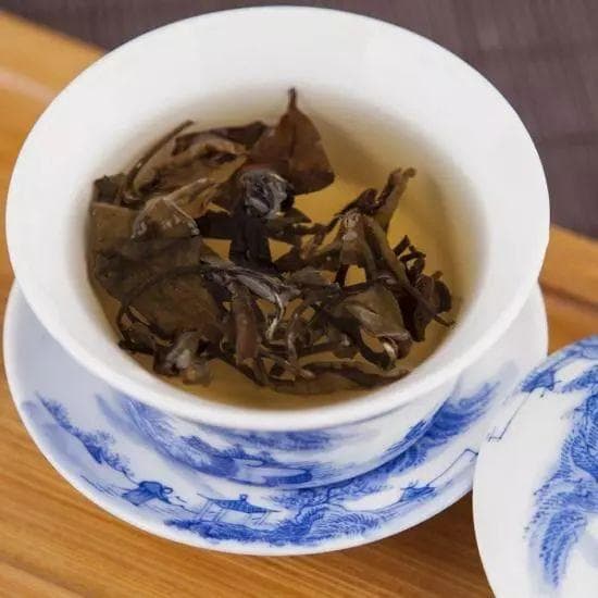白茶和红茶功效有哪些，它们的区别又在哪里？