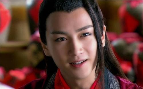 天龙八部中的游坦之，其实本性并不坏，坏的是他身边的那些人