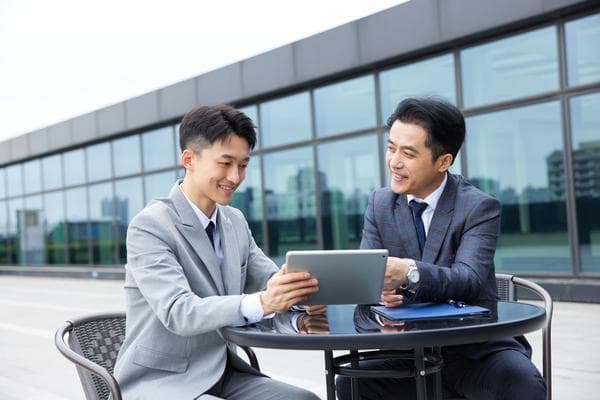 深度解析员工成长与晋升的关系：从个人发展到组织战略的成功之路