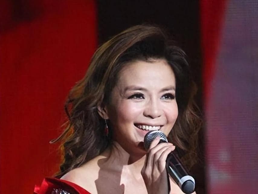 春晚舞台的新老交替：从朱迅到龙洋、马凡舒