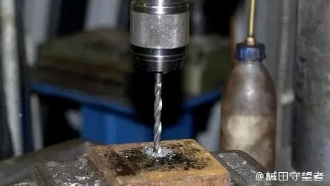 一文详解三种不同的孔加工工艺，并盘点提高孔加工精度的方法