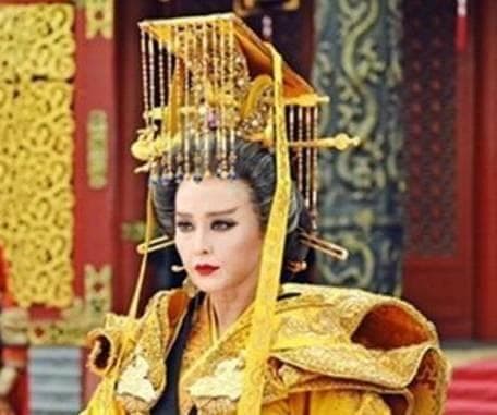 古代“吾皇万岁万岁万万岁”是什么时候开始出现的