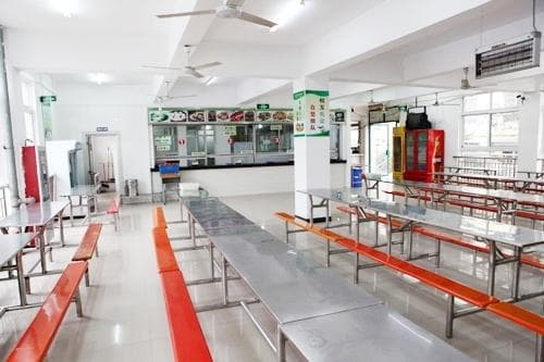 学校复用的餐饮具如何做好清洗消毒工作？新规有明确