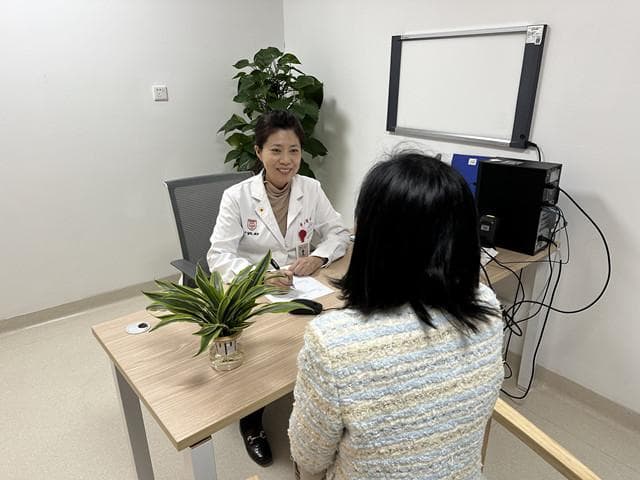世界睡眠日：三成年轻人存在睡眠障碍，专家详解睡眠问题及应对方法